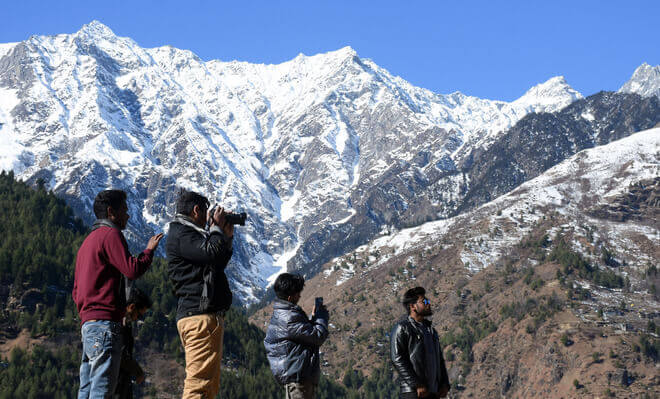 Serene Kashmir tour packages 